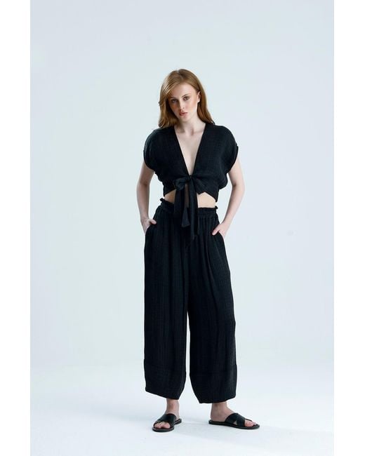 Lilamie Black Bruges Sleeveless Resort Crop Top
