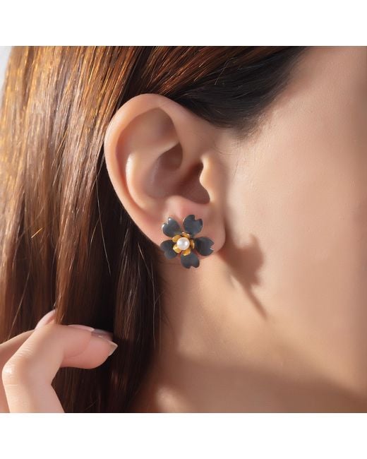 Milou Jewelry Gray Buttercup Flower Earrings