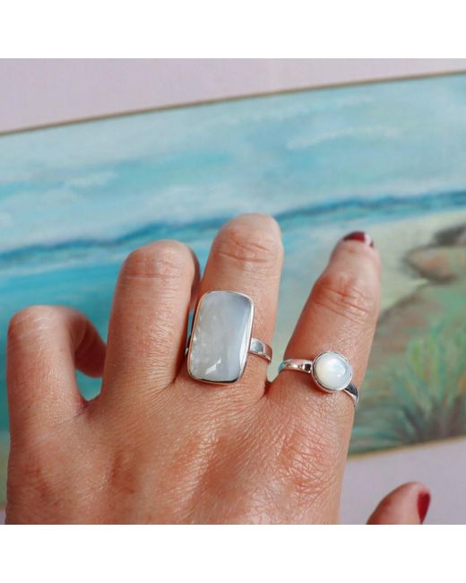 FV Jewellery White La Stèle Mother Of Pearl Rectangle Ring