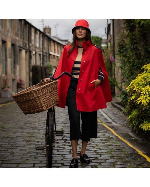 BEIRA Red Rosa Waterproof Bucket Hat