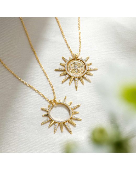 Vanimy Metallic Sunburst Necklace