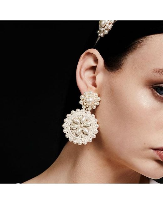 PINAR OZEVLAT Metallic Neutrals Flower Drop Pearl