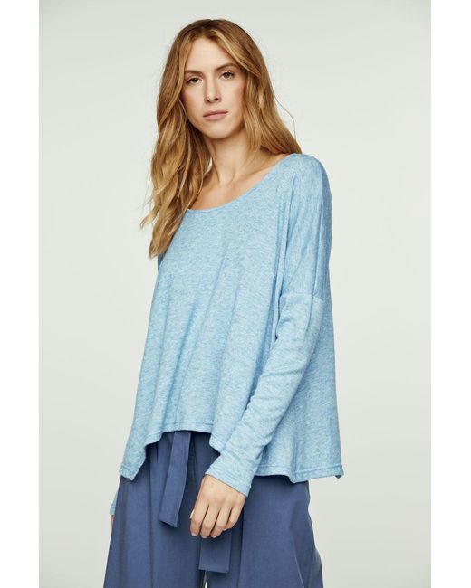 Conquista Blue Light Melange Knit Handkerchief Hem Top