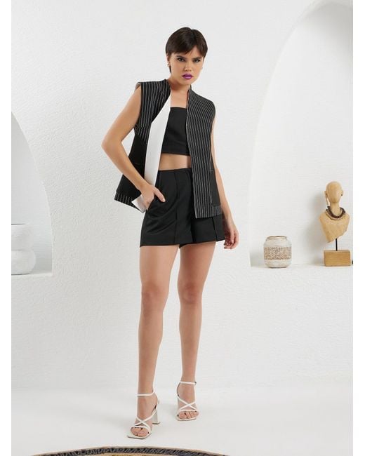 Lumina Eligma Black The Shark Vest