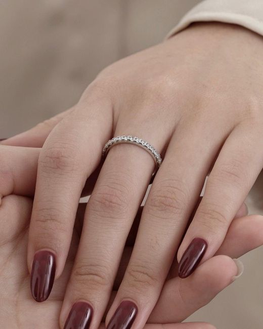 Diamonbliss Metallic Marilyn Monroe Thin Eternity Band