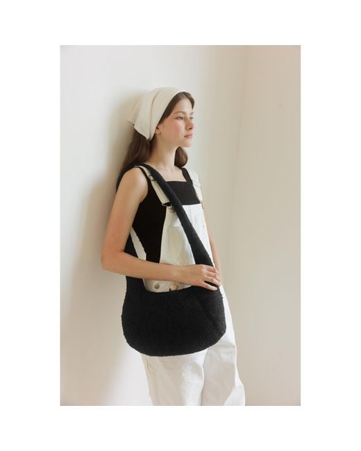 MARHEN.J Black Lily
