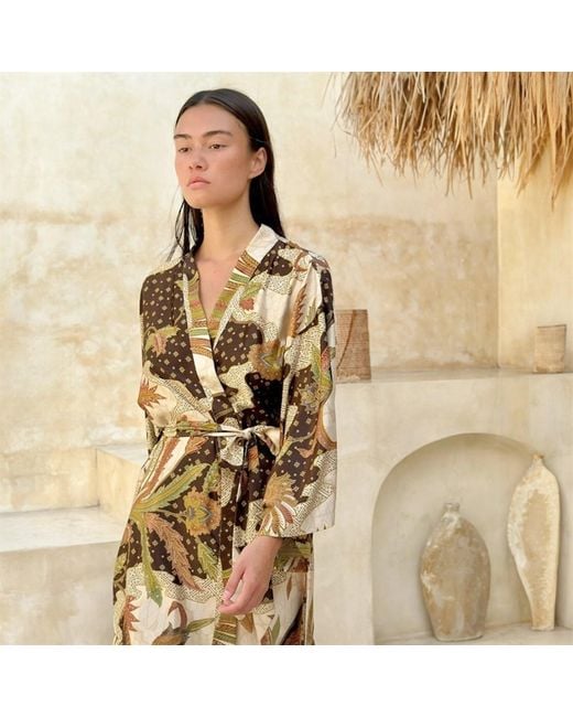 ORIGIN OF HEARTS Metallic Sienna Elegant Resort Satin Kimono Robe
