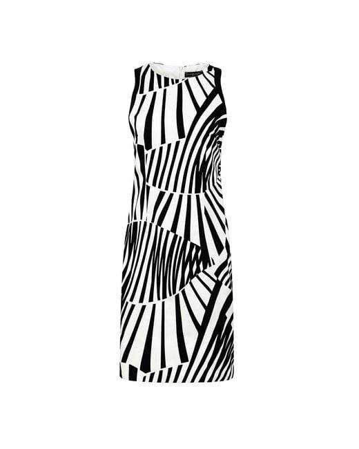 Conquista Black Fitted Sleeveless Print Dress