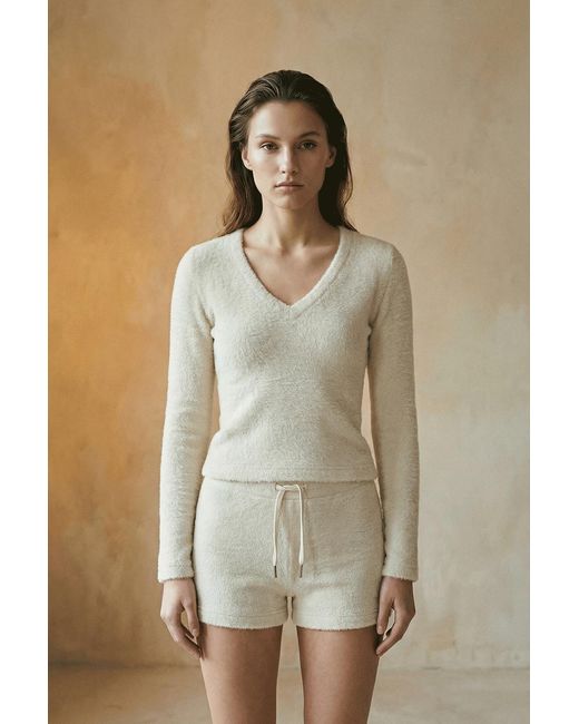 No'design White Neutrals Snug V-Neck Blouse
