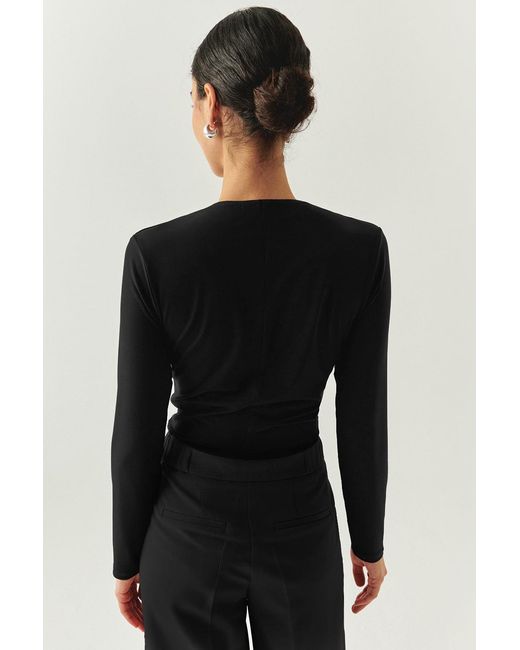 Exquise Black Meilani Long Sleeve Blouse