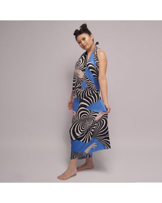 Momme Studio Blue Entrancing Individuals