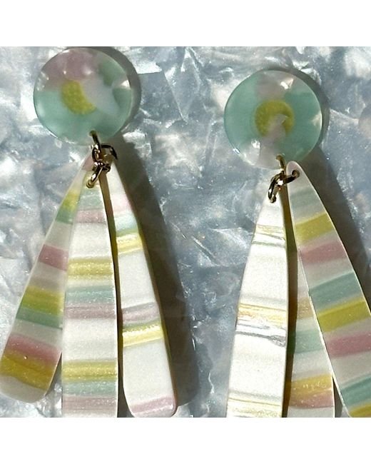 CLOSET REHAB Green Petal Drop Earrings