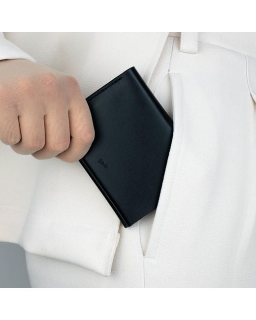godi. Black Handmade Bifold Leather Wallet for men