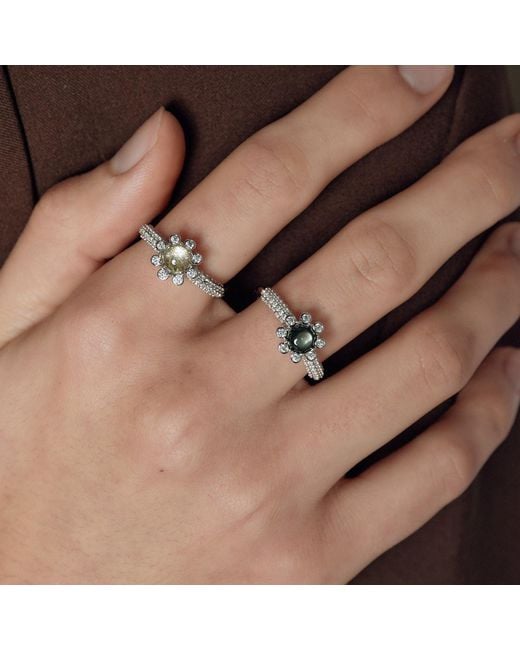 Freqnc Atelier Metallic Eight Petals Ring
