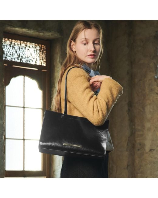 MARHEN.J Black Maya
