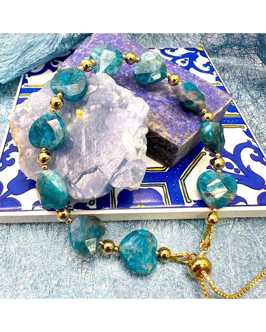 Farra Blue Heart-Shaped Apatite Adjustable Bracelet