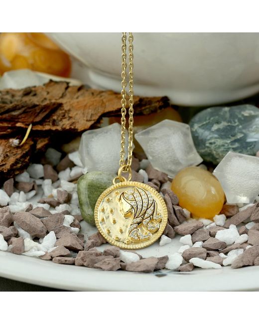 Artisan Metallic Yellow Gold Virgo Sing Zodiac Pendant Diamond