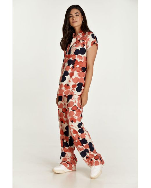 Conquista Red Apricot Print Linen Style Sleeveless Top