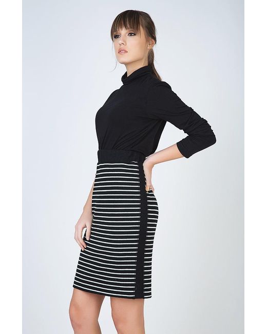 Conquista Black Striped Pencil Skirt