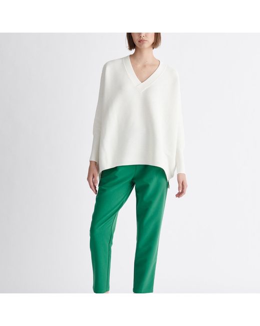 Paisie White V-Neck Ribbed Jumper