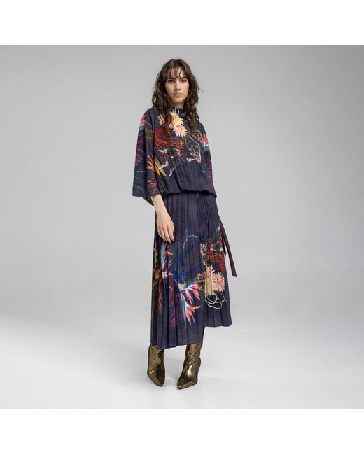 ARTISTA Blue Grace Pleated Blouse