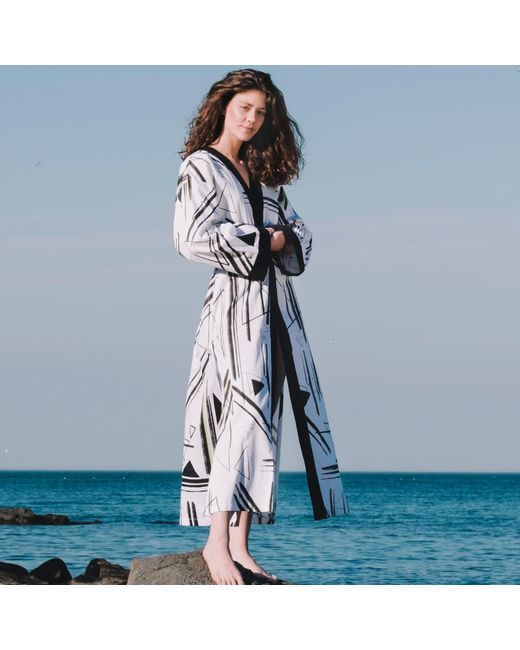 Mirimalist Black Elements Kimono