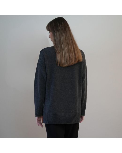 Nuvv Collection Black Wool And Cashmere Blend Round Necked Knit Sweater – Soft Neutral Tone