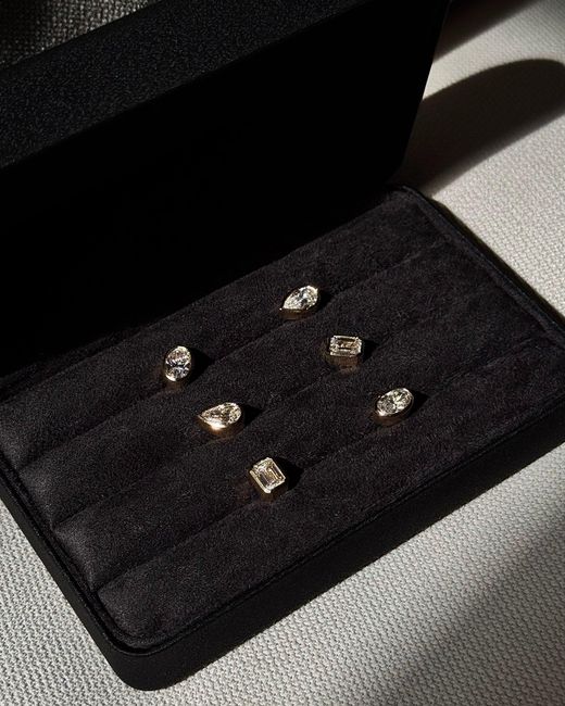 Öugie Metallic The Pear Diamond Bezel Studs