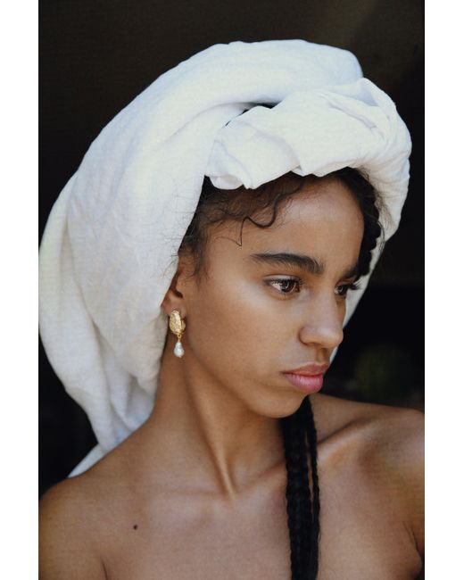 Gem Island Metallic La Lagune Earrings