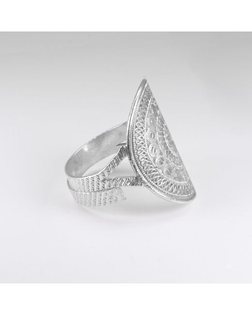 Far East Jewelry Gray Handcrafted Drumbeat Ring