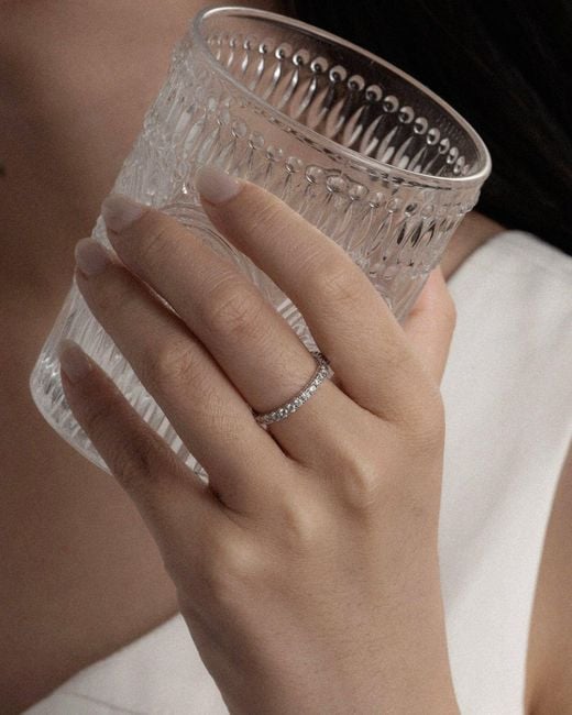 Diamonbliss Metallic Marilyn Monroe Thin Eternity Band