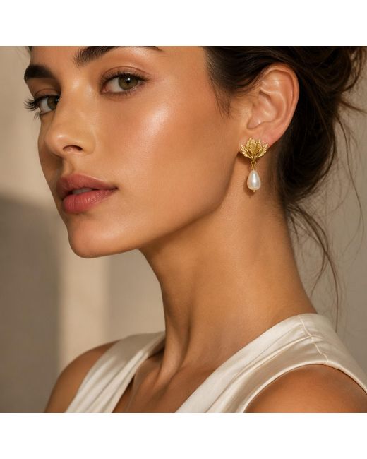 Unaloe Metallic Baroque Pearl Leaf Drop Earrings
