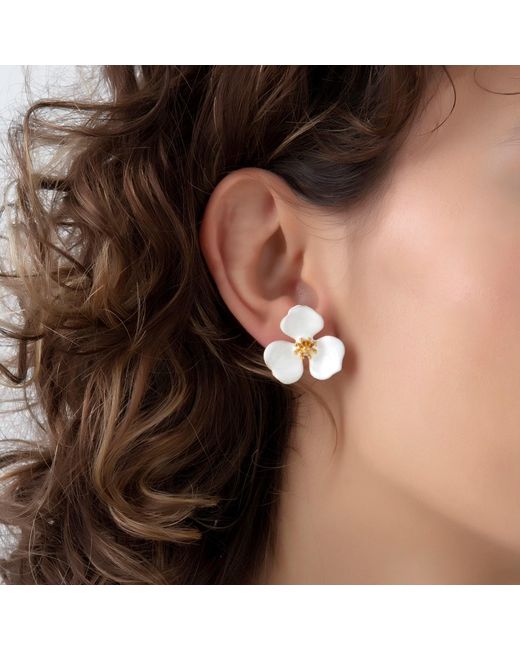 Milou Jewelry White Bloom Flower Earrings