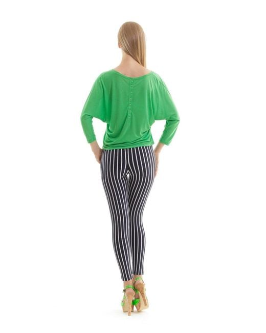 Conquista Green Back Button Long Sleeve Tee