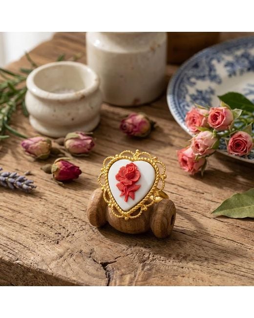 Vintouch Italy Red Blossom Heart Cameo Ring