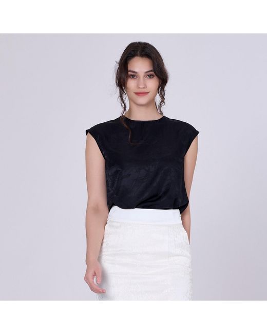 Smart and Joy Black Cupro Round Neck Sleveless Top
