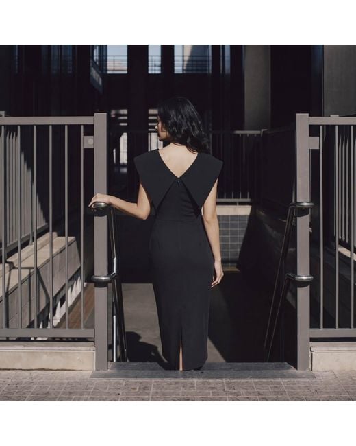 Modenaire Black Wide Collar Midi Sheath Dress