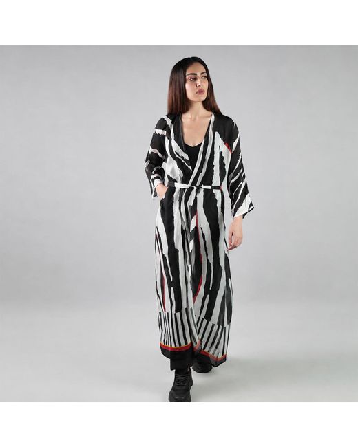 DHARA SHETH DUBAI Black Into The Wild And Stripe Zebra Print Kimono Dress