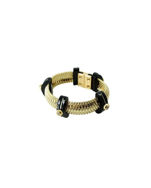 Gissa Bicalho Green Bracelet Rotates Blacks
