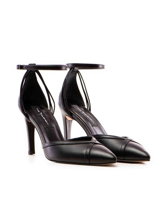 The 5Th Element Black Rihanna Leather Pointed Heels