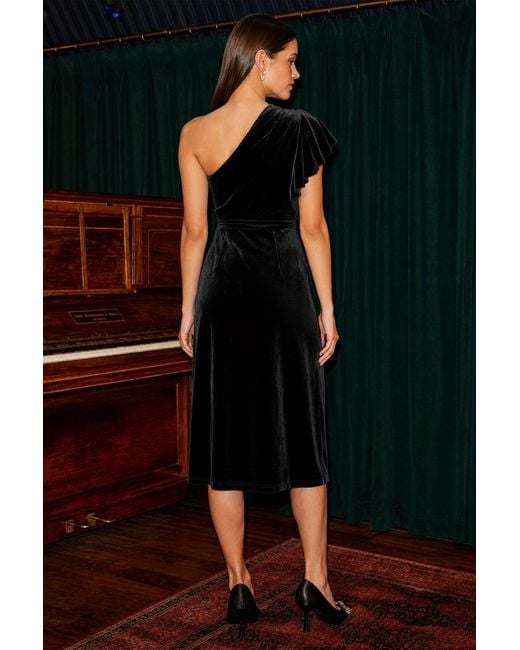 Yumi' Black Velvet One Shoulder Midi Dress