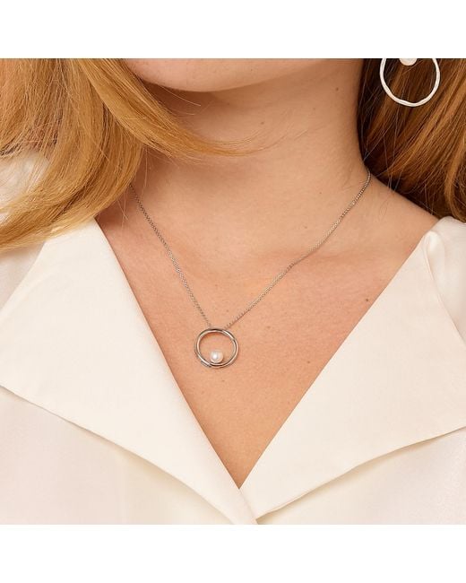 Pearls of the Orient Online Metallic Credo Circle Pendant With Cultured Freshwater Pearl