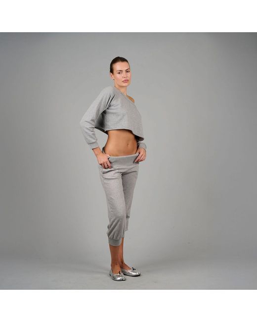 Love and Nostalgia Gray Weekender Capri Track Pant