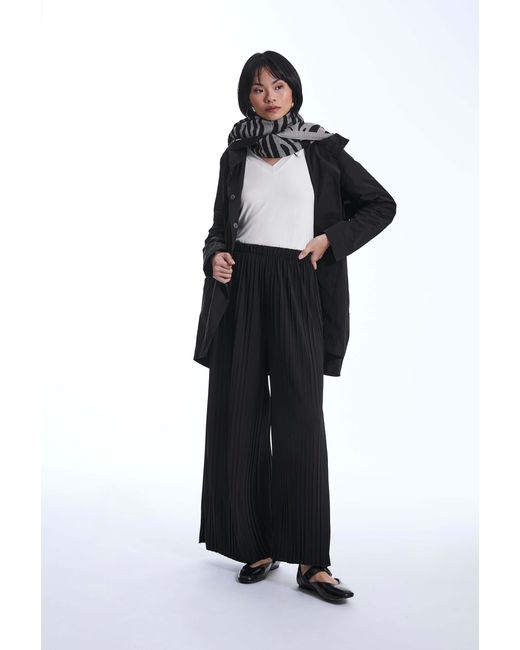 James Lakeland Black Pleated Trousers