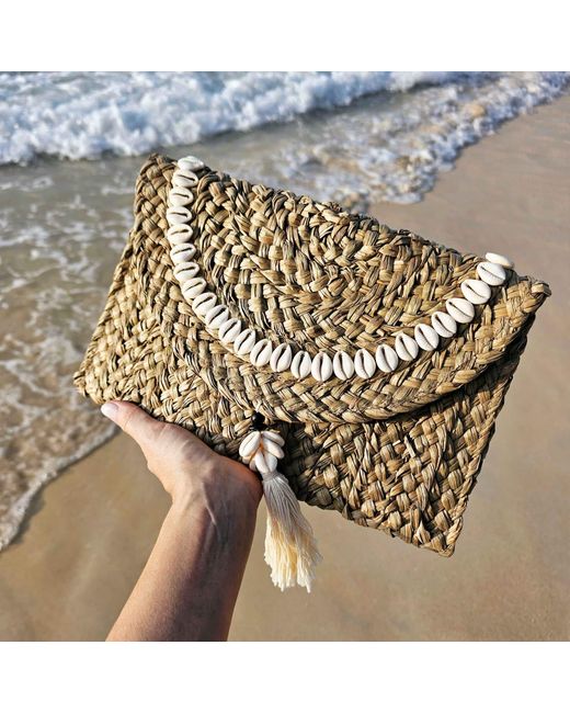 OhSun White Neutrals Xena Straw And Cowrie Shell Clutch