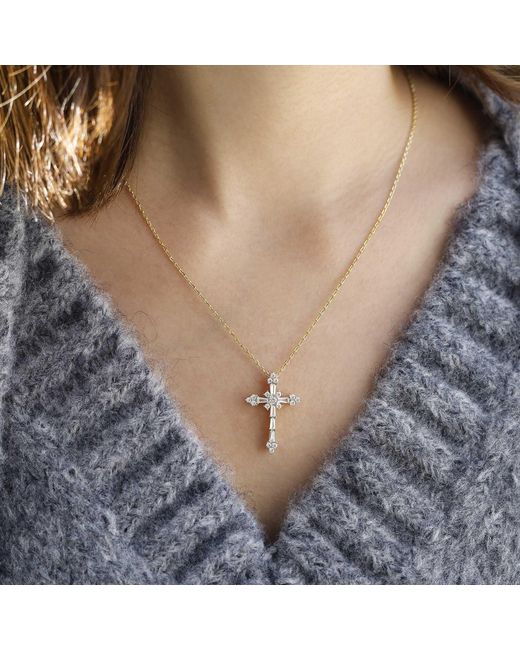Vanimy Metallic Byzantine Faith Cross Pendant Necklace