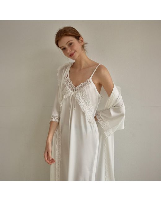 Luna Luz White Fabiola Satin Slip & Robe Ensemble