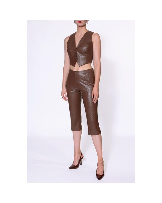 AGGI by HALEWSKI Brown Capri Dakota Chocolate Below Short Pants