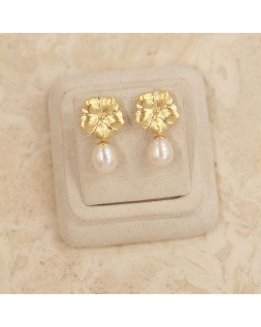 Agora Jewellery Metallic Bavella Pearl Earrings