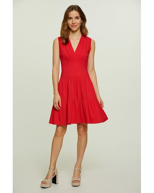 Conquista Red Sleeveless V-Neck Jersey Dress